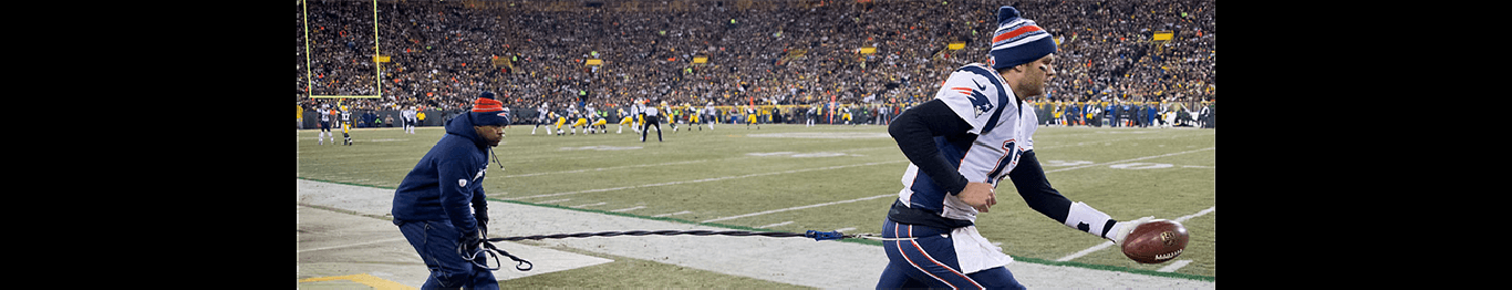 Tom Brady Uses Resistance Bands